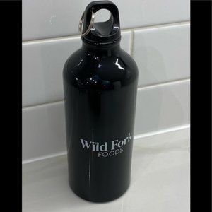 ALUMINUM BPA FREE BOTTLE NWOT